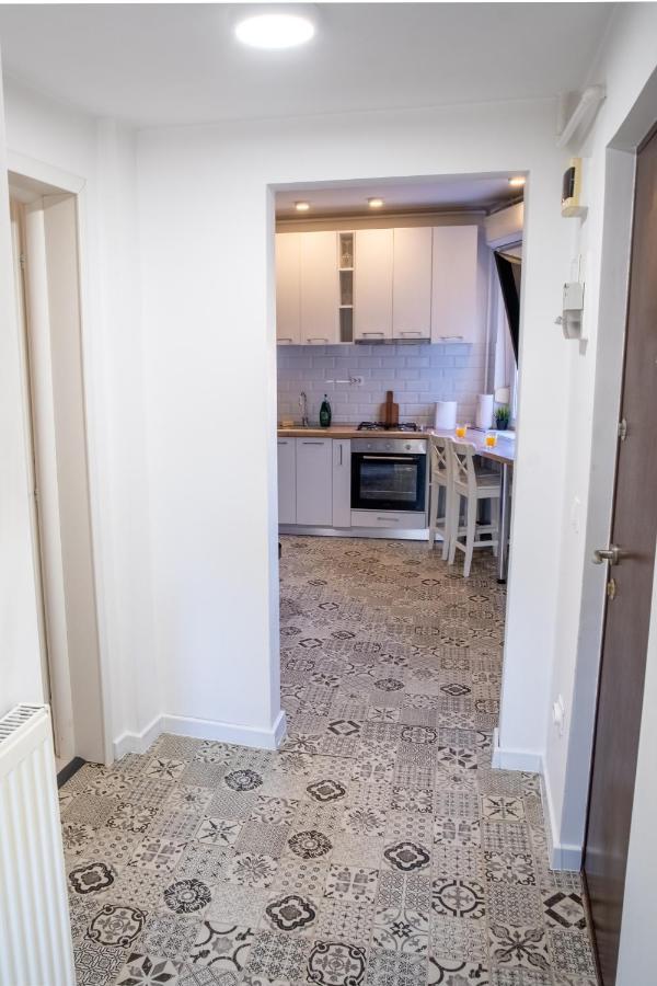 One Bedroom Flat In Bucharest'S Historic District Exterior photo